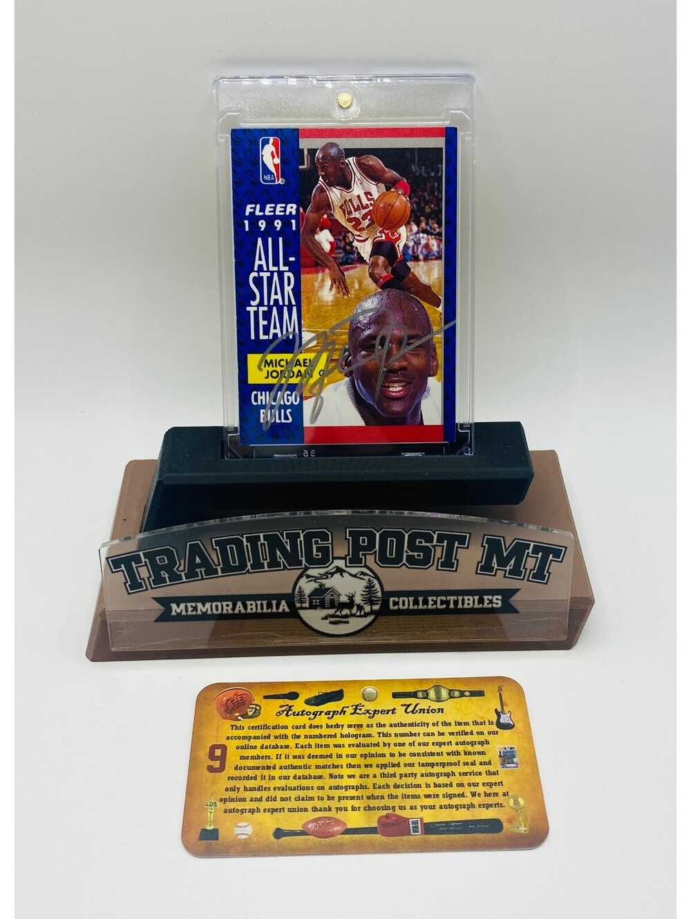 Michael Jordan Signed Card With COA (121147) (Bulls)